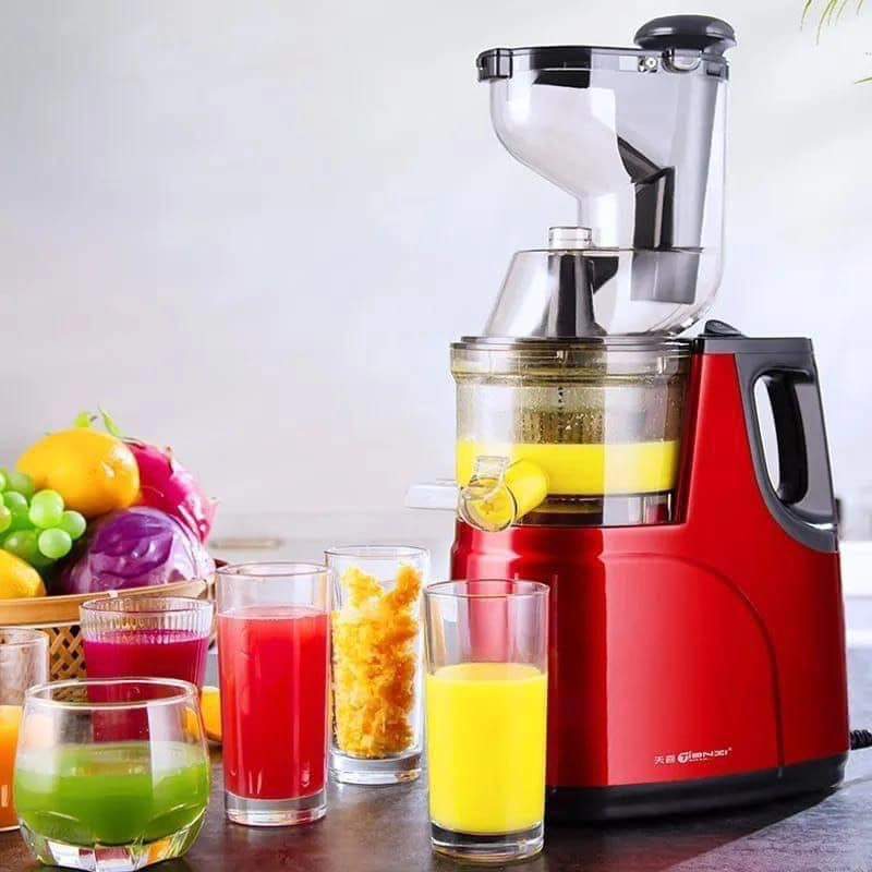 Slow juicer