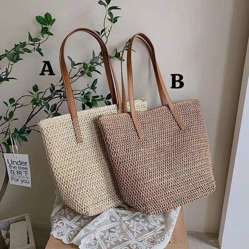 Summer straw bags