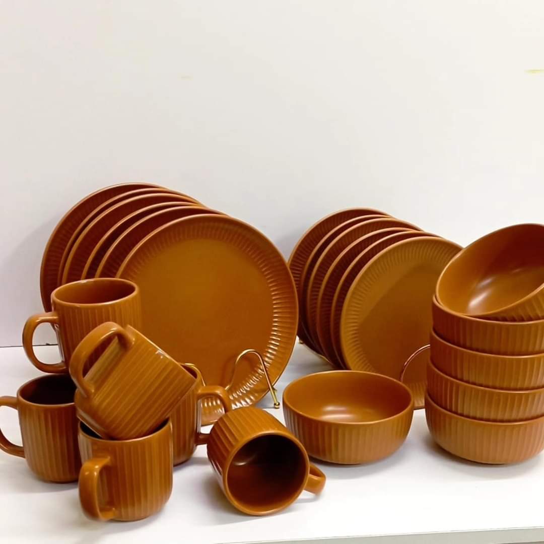 24Pcs Ceramic Dinner Set