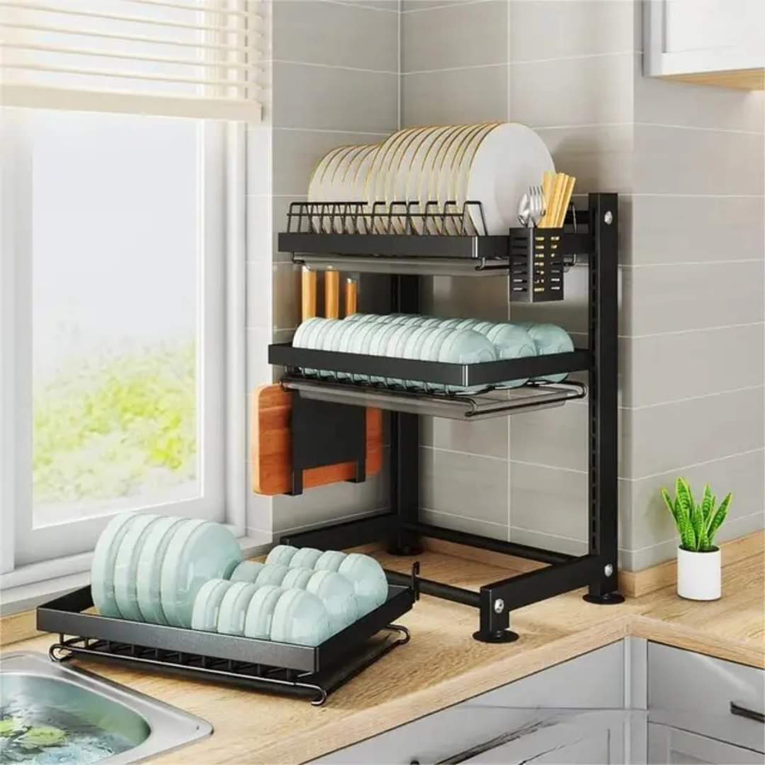 Dish drying rack with adjustable trays