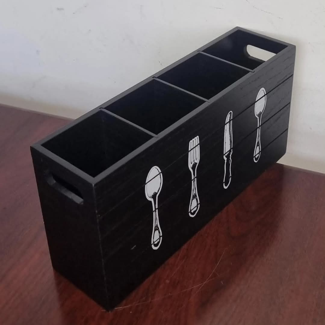 Cutlery box organizer