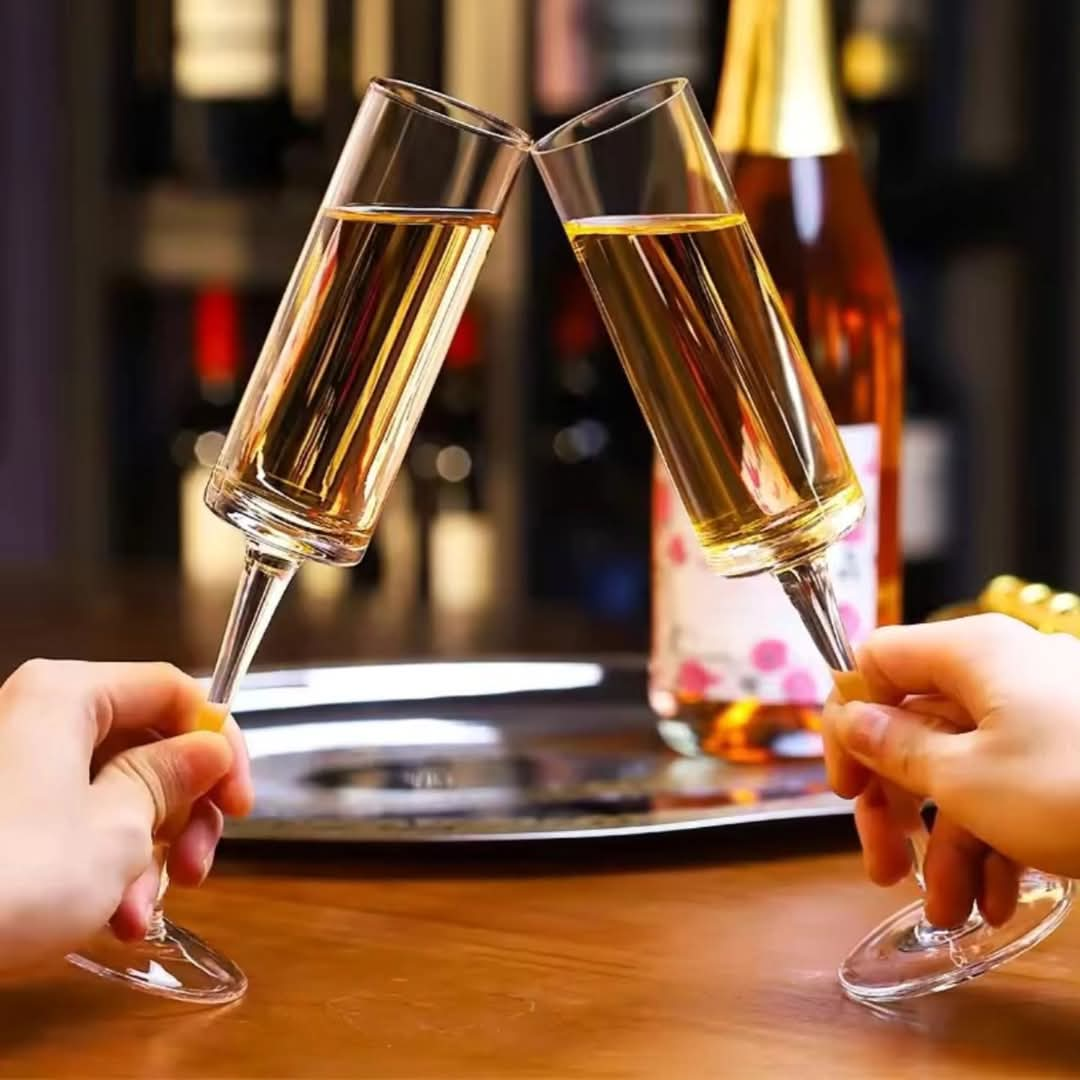 2pcs Champagne Glasses