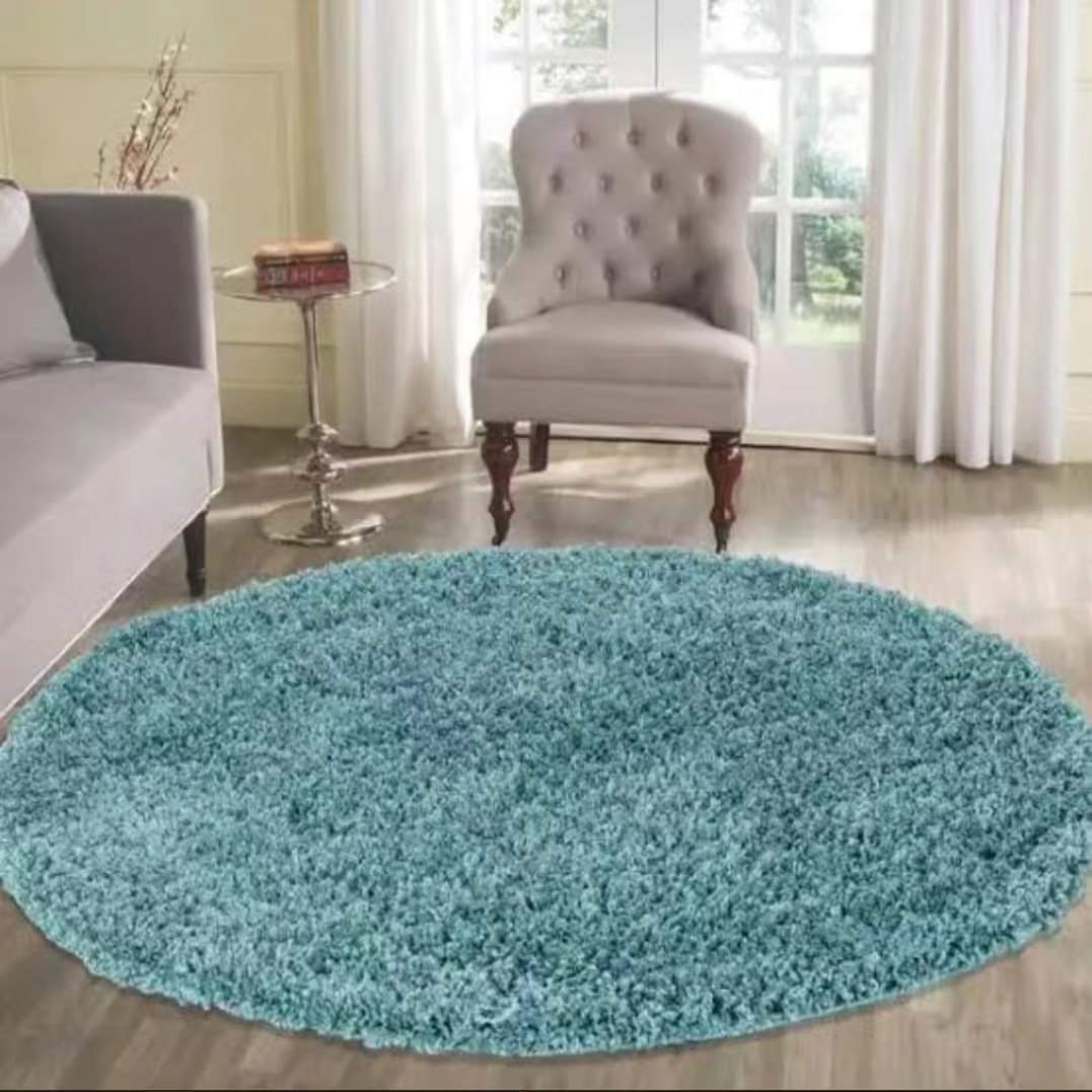 Round fluffy carpet