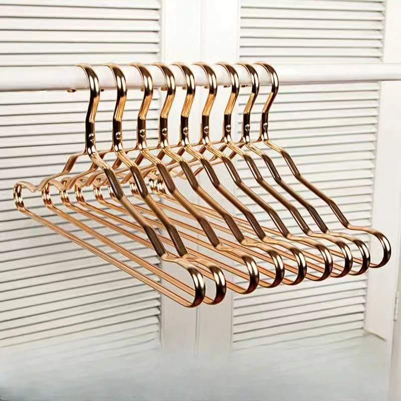 5pcs Aluminium  Gold Coasted  Hangers