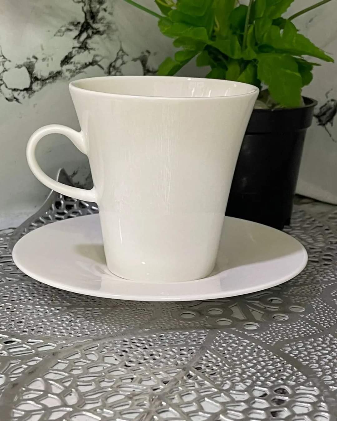 Ceramic cup saucer set