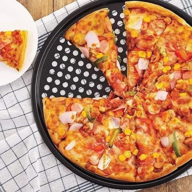 31cm Perforated pizza pan