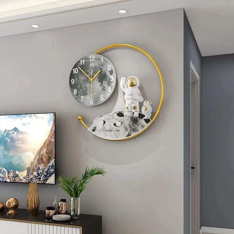 Astronaut Moon Landing Clock