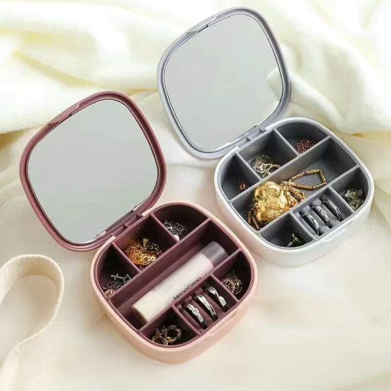 Mini jewelry storage box